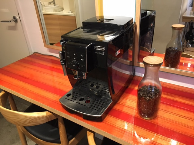 デロンギのエスプレッソマシン