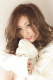 大人の色香ヘアスタイル（横顔）