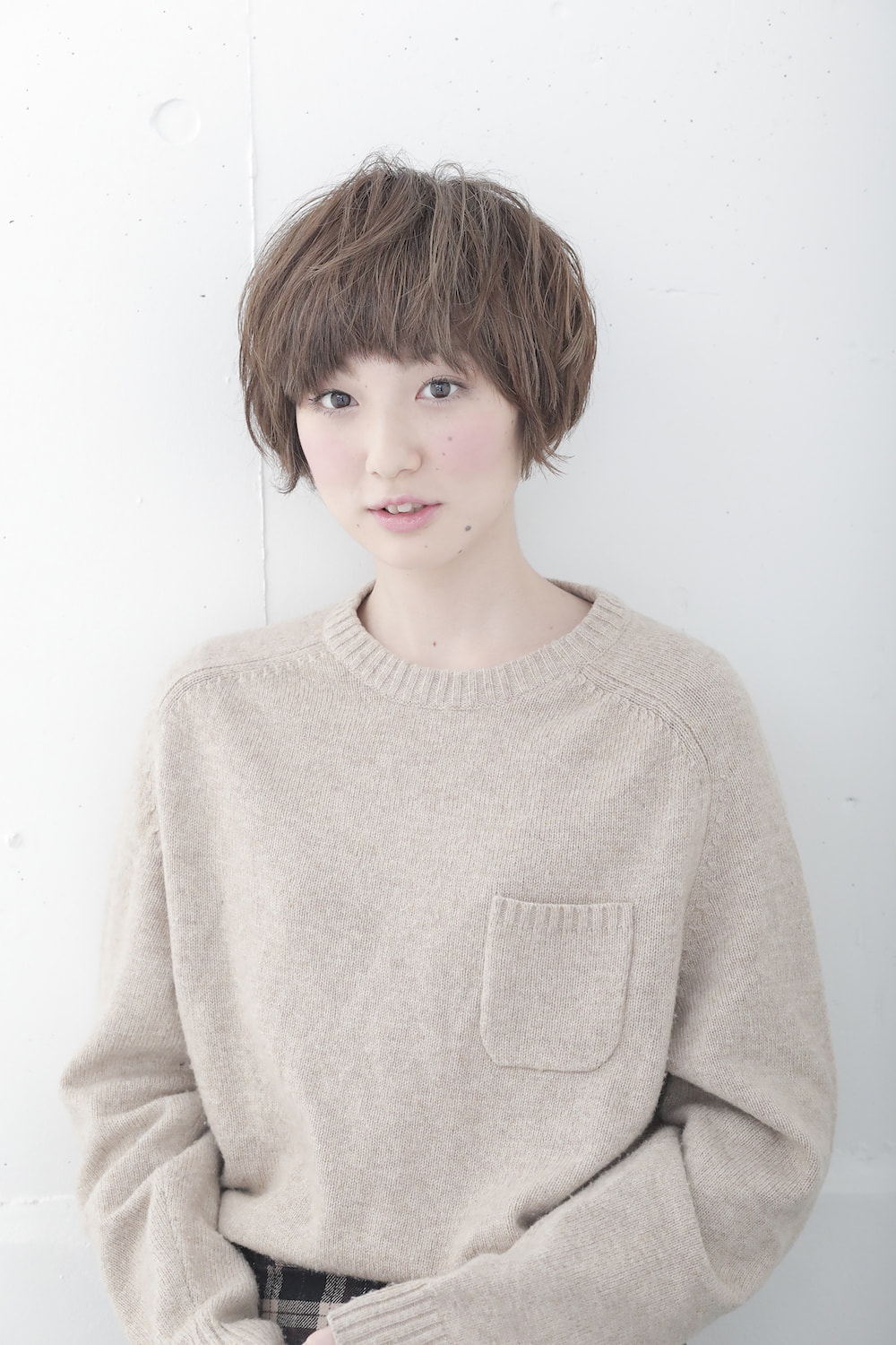 マッシュショートヘアスタイル(正面)